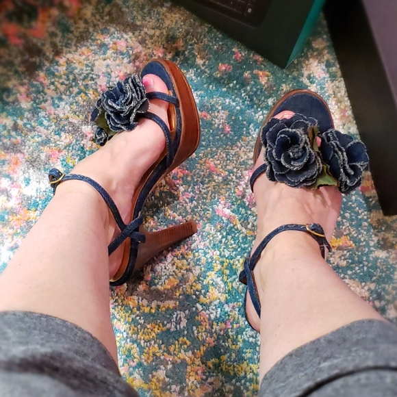 Sexy Denim Platform High Heels (Vintage) - Picture 3 of 15